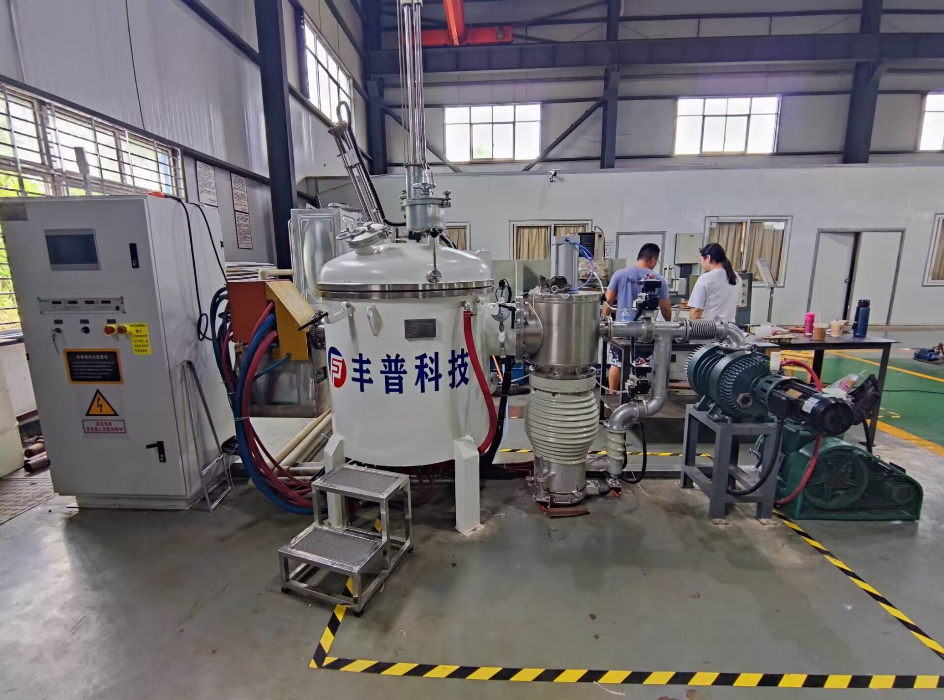 大型仪器 高真空大规格中频熔炼炉